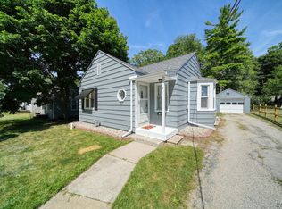 741 Dennis St, Adrian, MI 49221