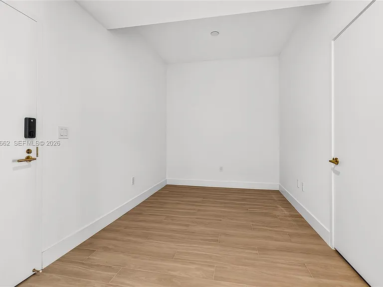 90 NE 32nd St #209 — Photo 10