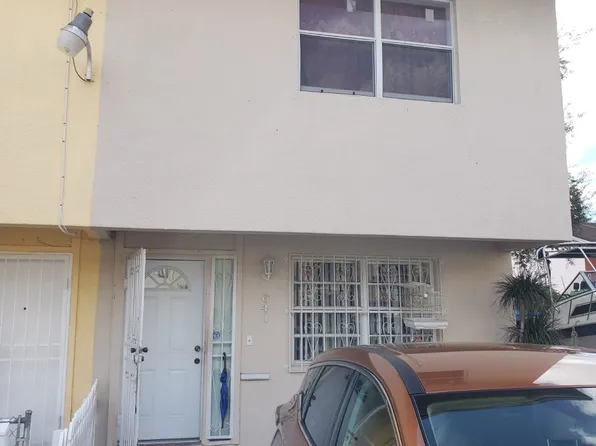 641 W 68th St #641, Hialeah, FL 33014