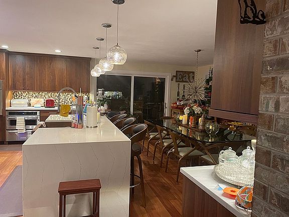 2nd image of 4308 E Bay Dr NW