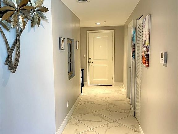 3rd image of 511 SE 5th Ave APT 1117