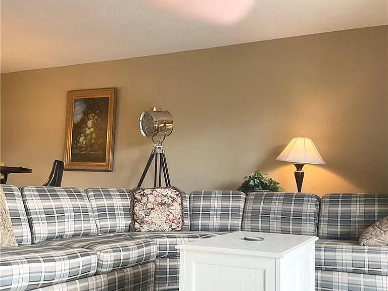 1165 Clam Ct #7 — Photo 7