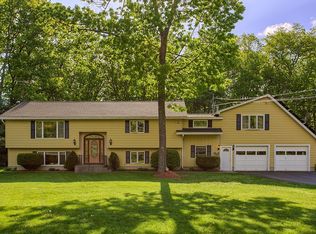 943-945 Reservoir Rd, Lunenburg, MA 01462