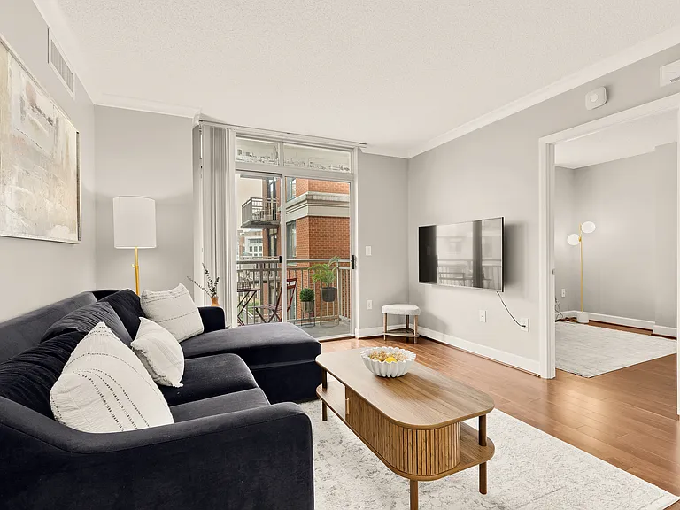 1220 N Fillmore St #810 — Photo 15