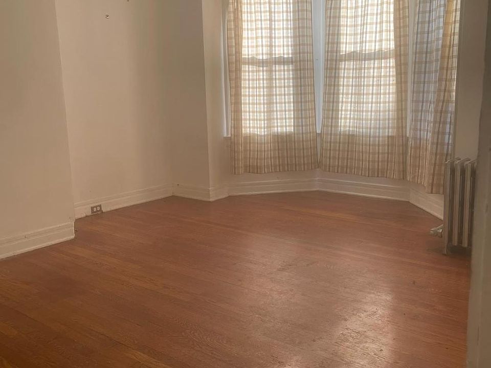 2nd image of 90 Steuben St Floor 2