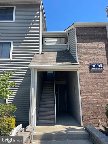 1019 Ravens Crest Dr Photo 1