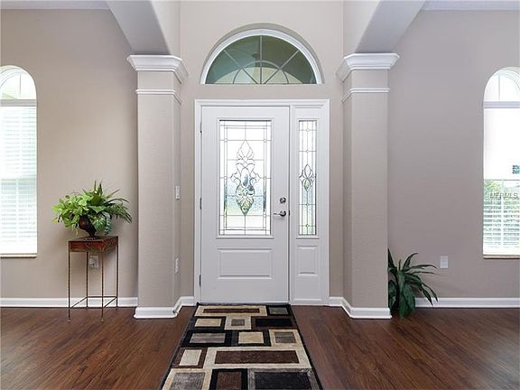 3rd image of 243 Chardonnay Ln