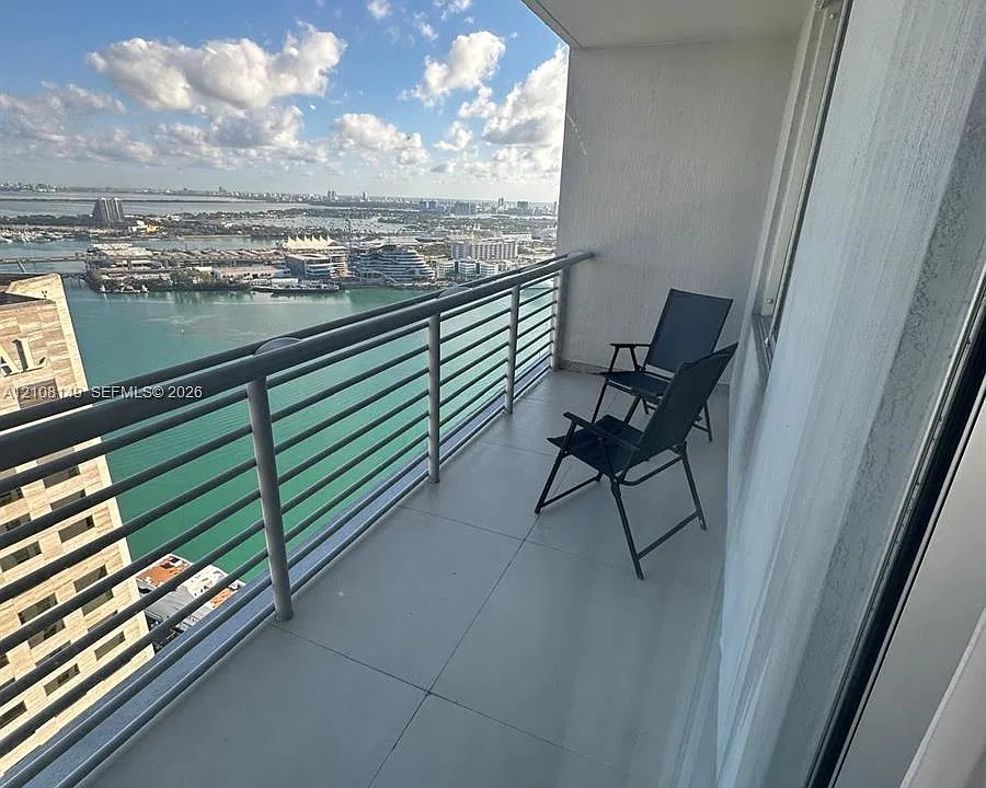 335 S Biscayne Blvd #4204
