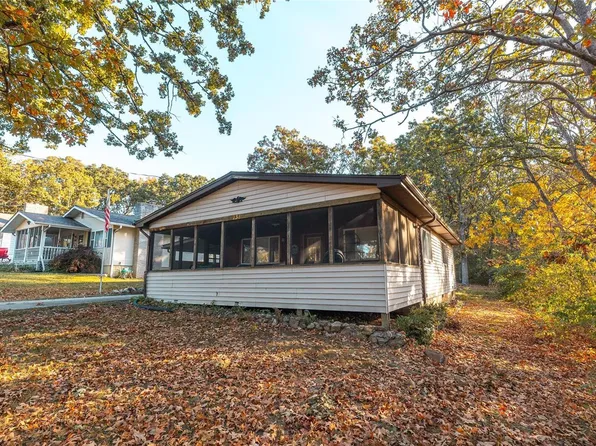 738 Squaw Rd, Cuba, MO 65453