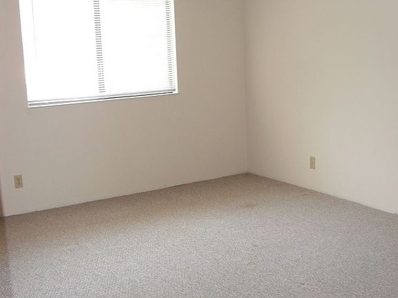 5th image of 3960 Willow Trail Run APT D17