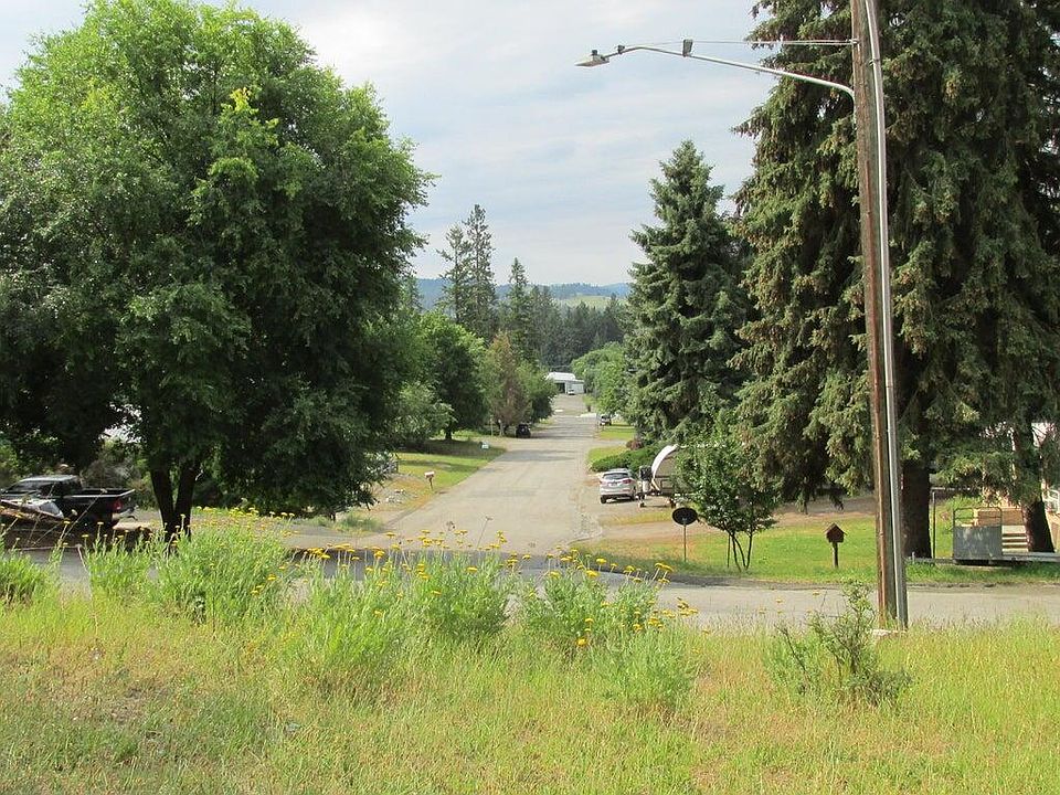 1st image of 474 W 9th Ave