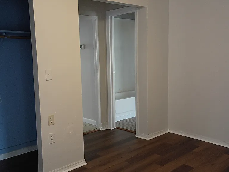 518 6th Ave SW #5 — Photo 9
