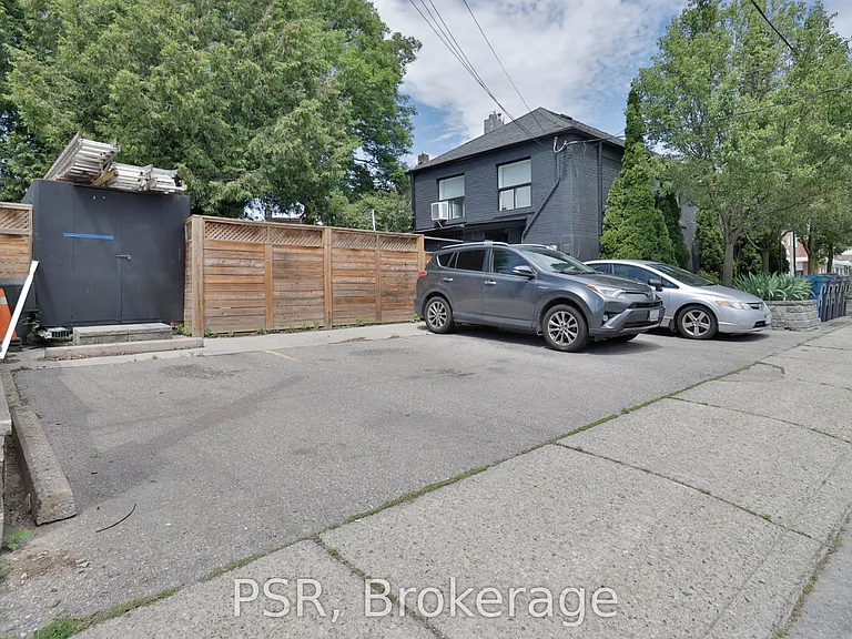 170 Holborne Ave #2 — Photo 14