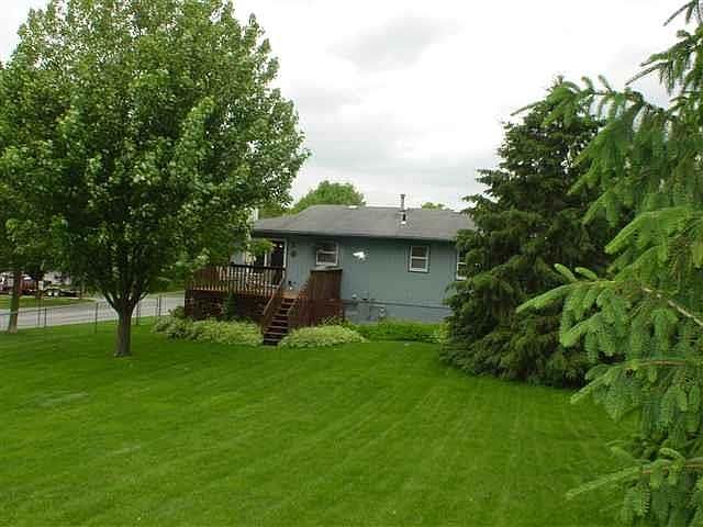 2nd image of 350 Raven St