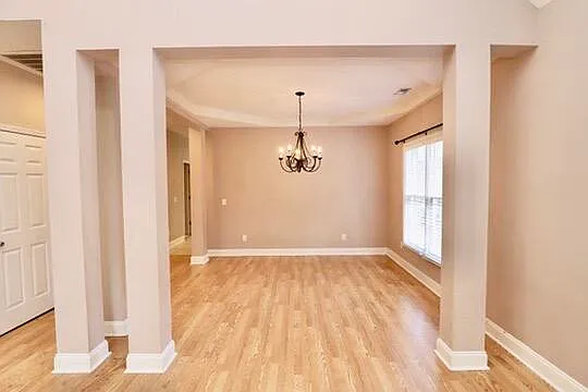 3192 Mayflower Ln — Photo 17
