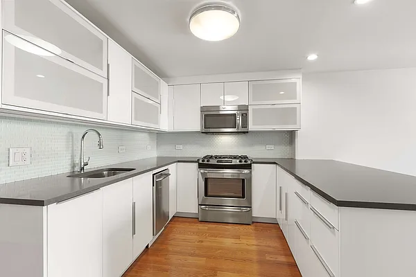 Rented by Compass | media 14