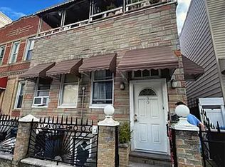 30 Arion Pl, Brooklyn, NY 11206
