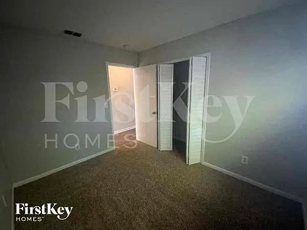 2813 Eagle Run Cir S — Photo 8