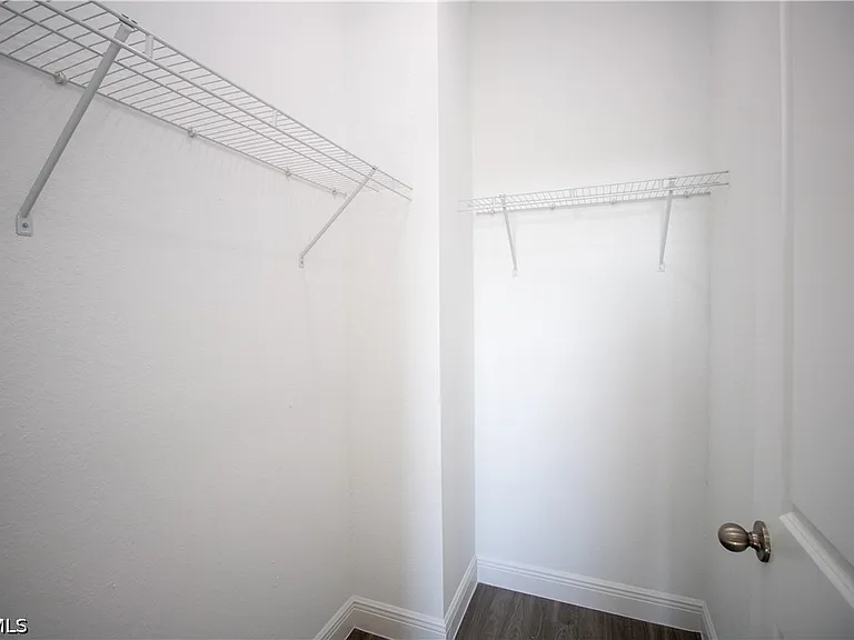 9004 W Justice Cir — Photo 24