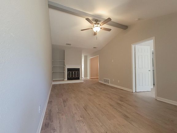 4th image of 5002 Maryanna Way