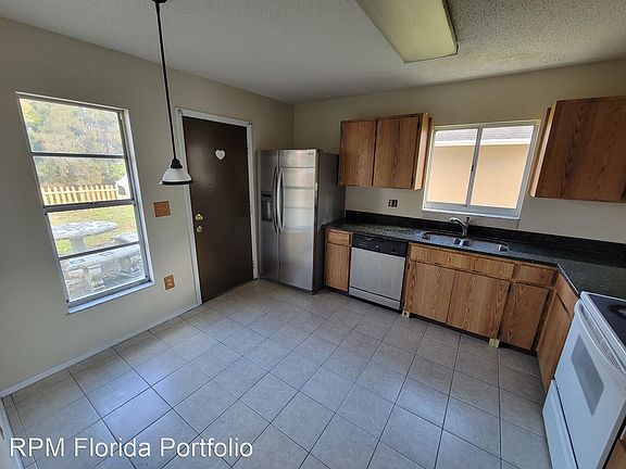 5th image of 8737 Osage Dr