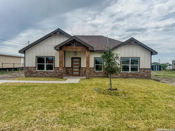 3918 Rancho Clayton Drive, Eagle Pass, TX 78852