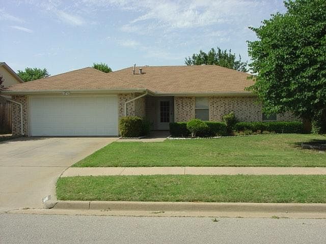 1st image of 7103 NW Ash Ave