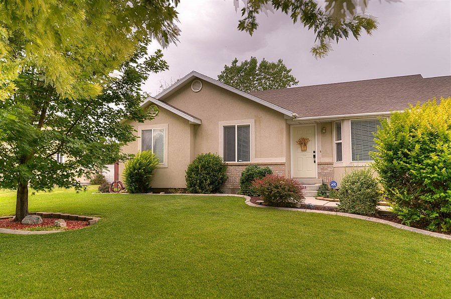 1st image of 11688 S Country Brook Ct