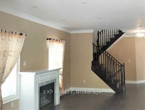 Building Photo - 108 Hollywood Hill Cir