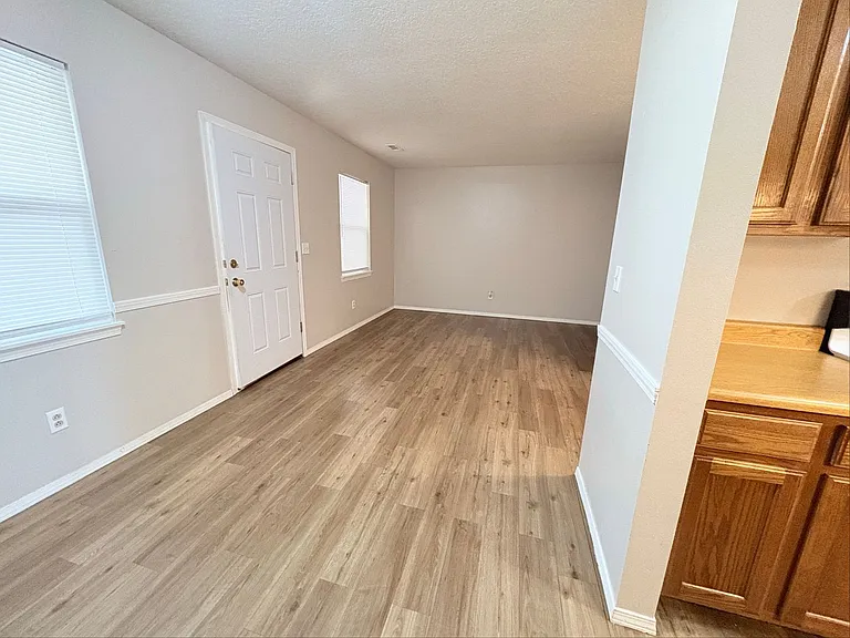 3802 College View Dr #1-8 — Photo 3