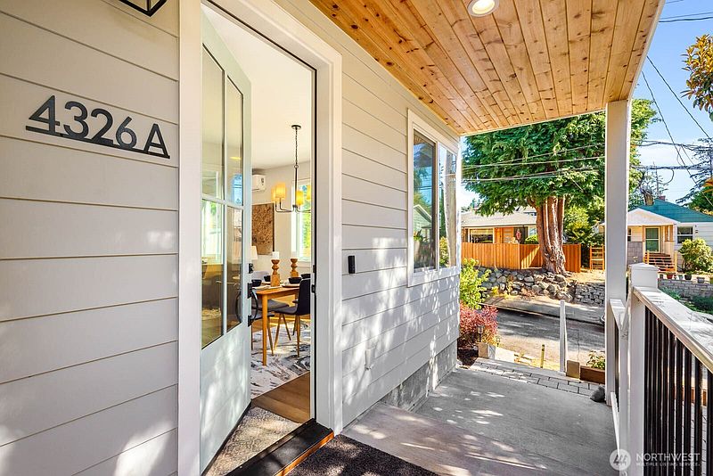 3rd image of 4326 A SW Mills Street