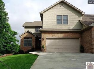 135 Lake Pointe Dr, Paducah, KY 42003