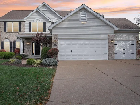 2351 Dartmouth Bend Dr, Wildwood, MO 63011