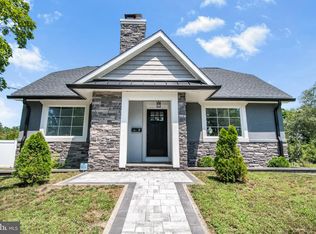 17 Middlesex Ave, Hainesport, NJ 08036