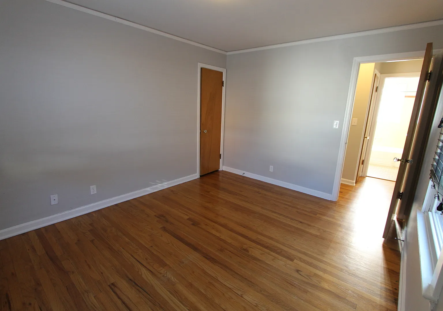 The Tiverton — Photo 4