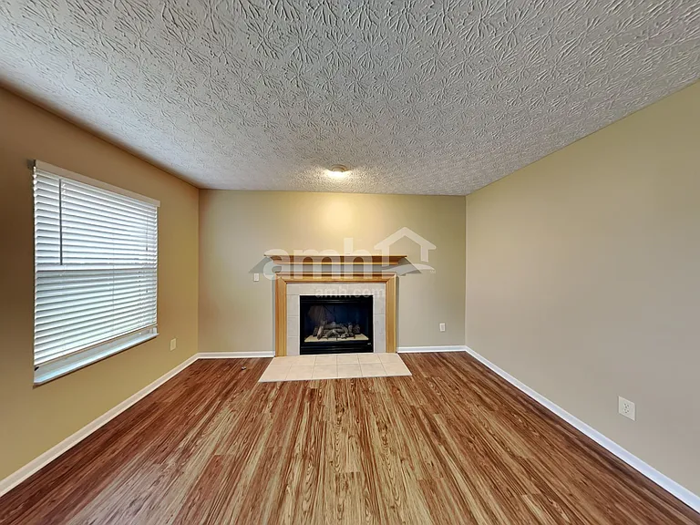 4460 Landmark Rd — Photo 7