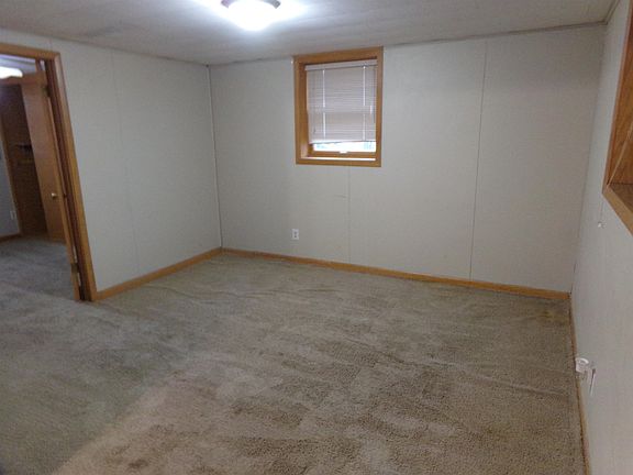 3rd image of 2505 Mahood Dr