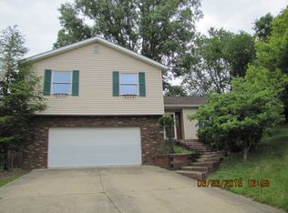 10 Buckingham Ct, Mount Vernon, OH 43050