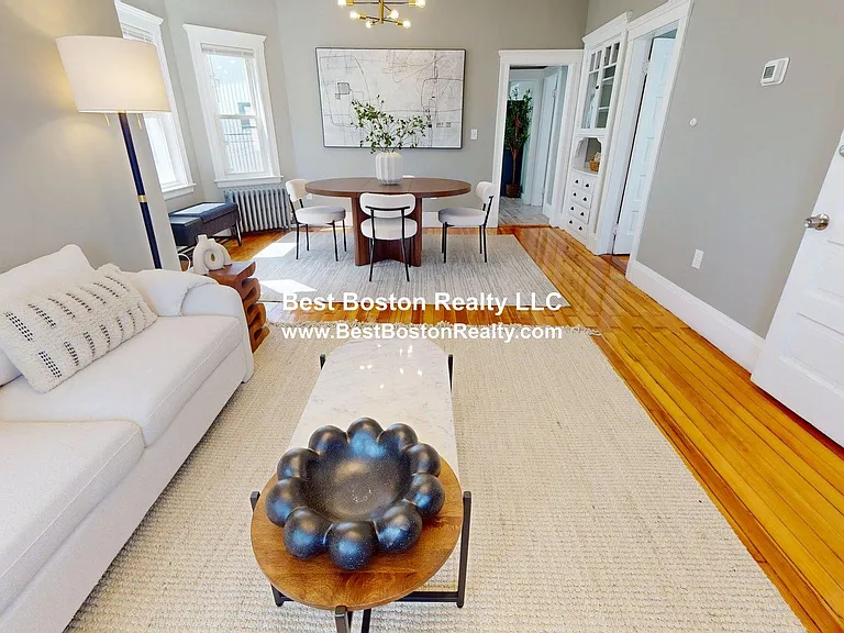 3942 Washington St #2 — Photo 4