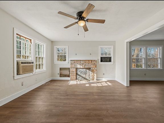 4th image of 810 Old Fort Ave