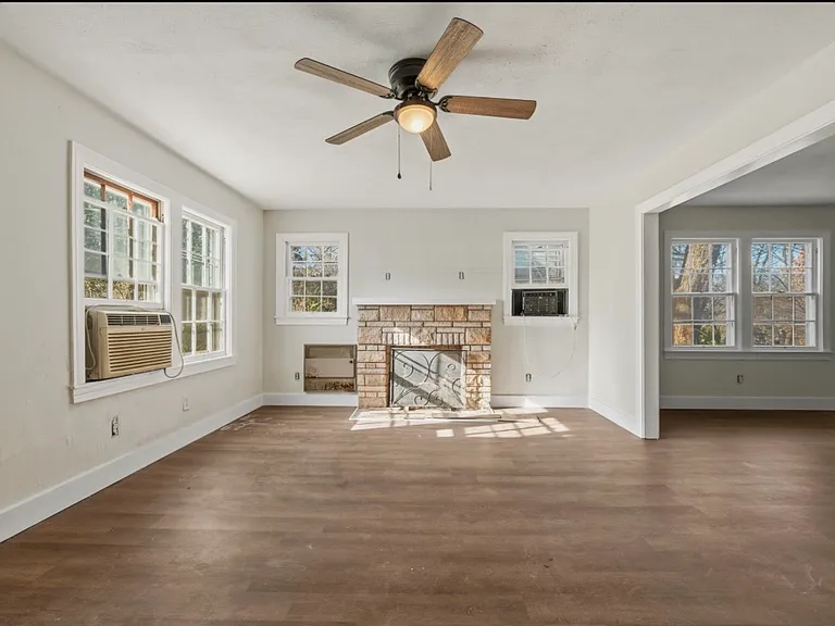 810 Old Fort Ave — Photo 4