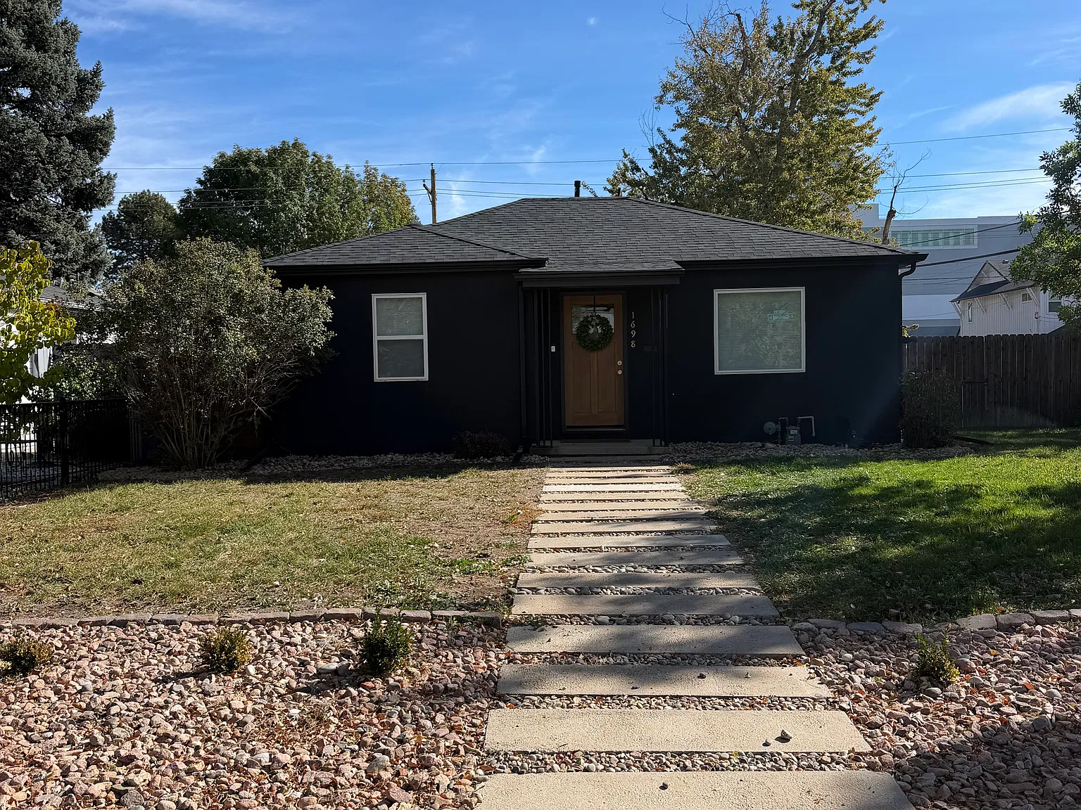 2 bed, 850 sqft, $2,675 — Photo 1