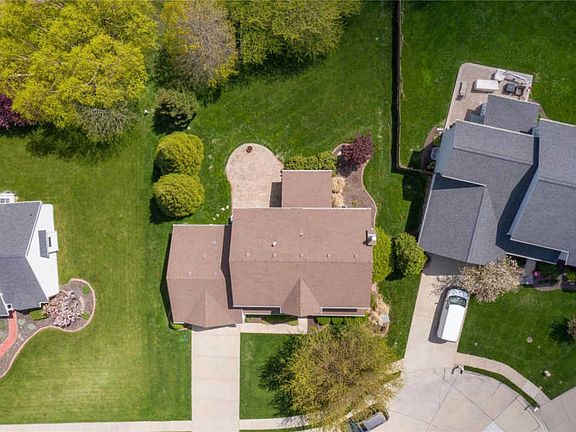 3rd image of 1234 Farmington Dr