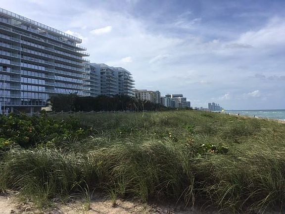 walk to the beach across the street - just wonderful - walk for miles
