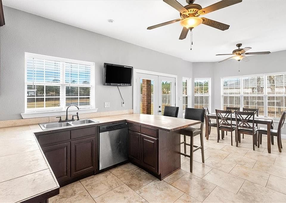 17161 Fenton Dedeaux Rd, Kiln, MS 39556 Zillow