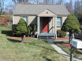 2009 Old Clairton Rd, Clairton, PA 15025