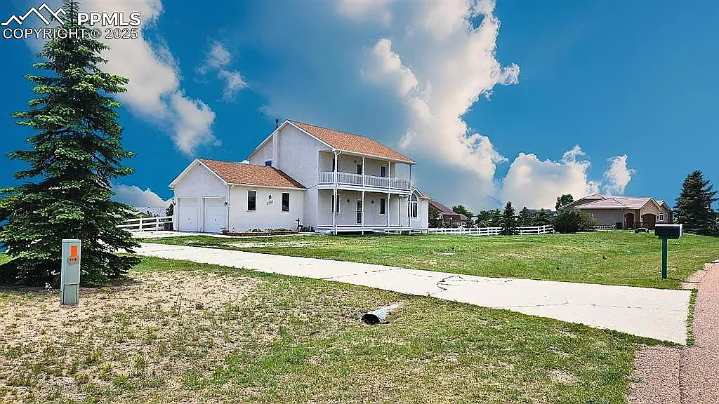 6 bed, 3.5 bath, 3974 sqft, $4,500 — Photo 1