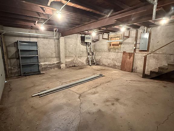 4th image of 726 & 728 Morgan St