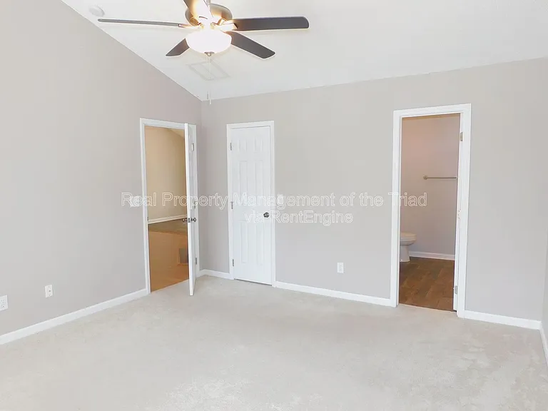 2988 Butterwood Dr — Photo 11