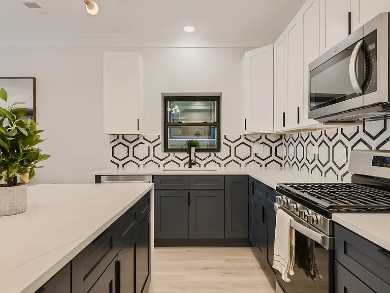 1420 W Winnemac Ave #3 — Photo 12